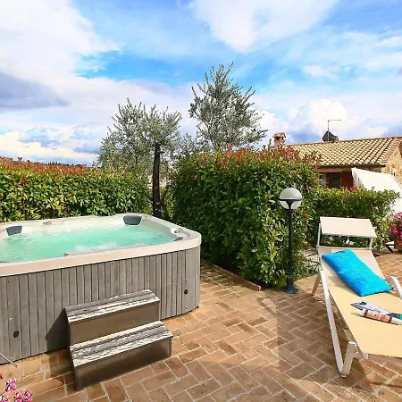 Дом отдыха Charming Country House Between The Hills, Swimming Pool With Jacuzzi